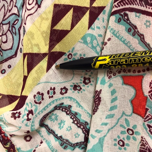 New Direction Polyester top - Picture 5 of 5